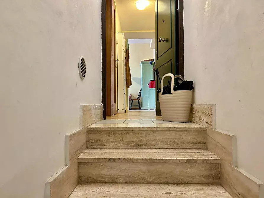 Immagine 15 di Appartamento in vendita  a Siena