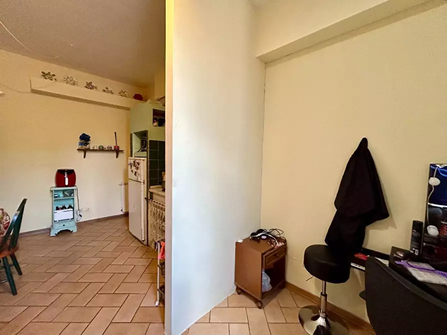 Immagine 4 di Appartamento in vendita  a Siena