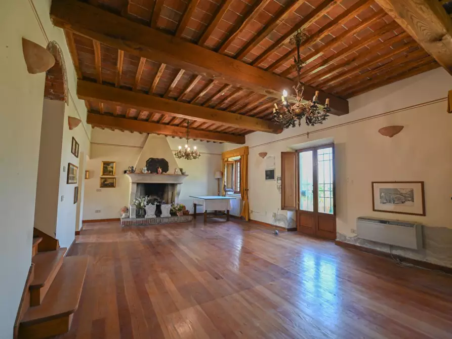 Immagine 23 di Villa in vendita  a Massarosa