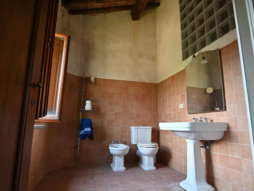 Immagine 15 di Villa in vendita  a Massarosa