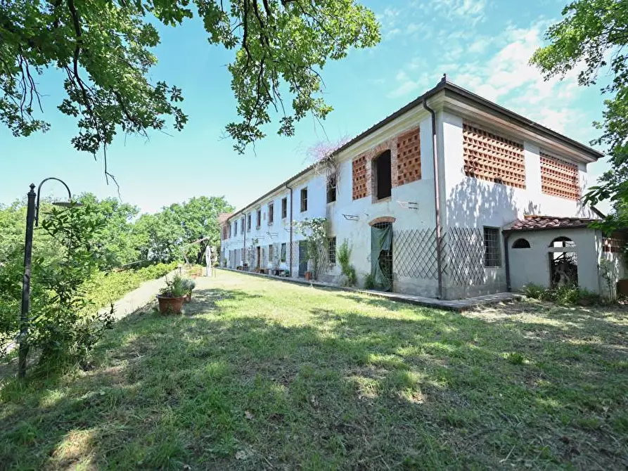 Immagine 35 di Villa in vendita  a Massarosa