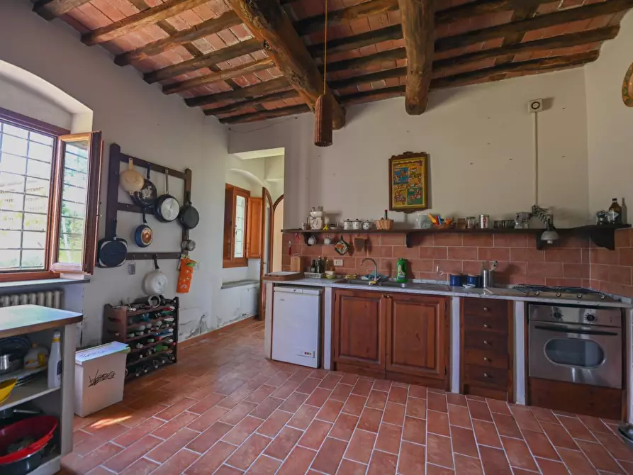 Immagine 7 di Villa in vendita  a Massarosa