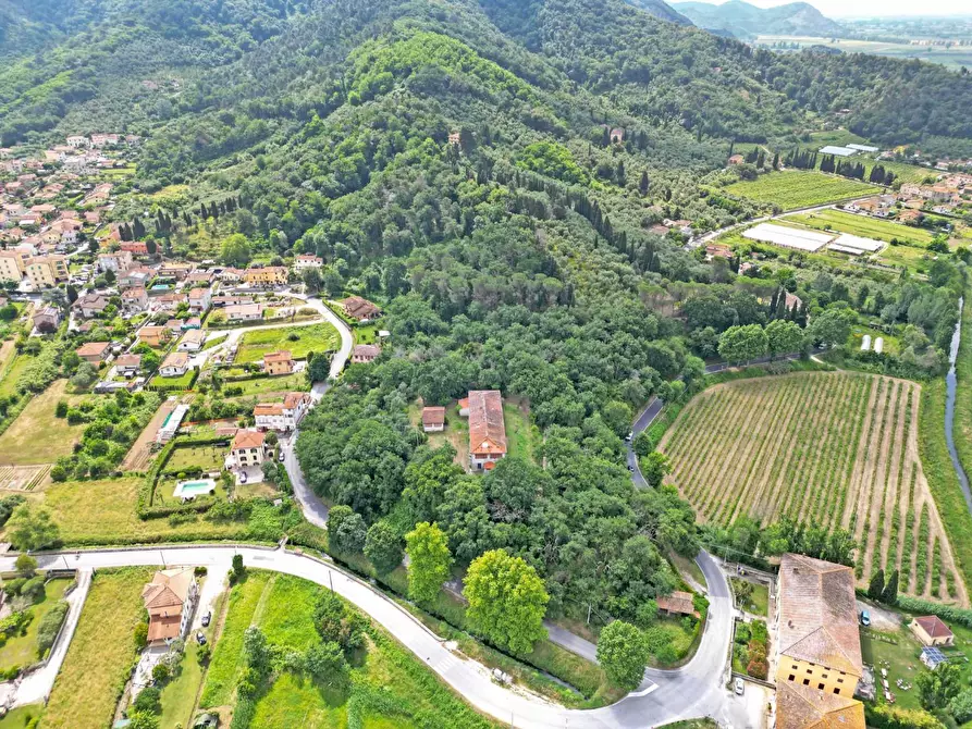 Immagine 42 di Villa in vendita  a Massarosa