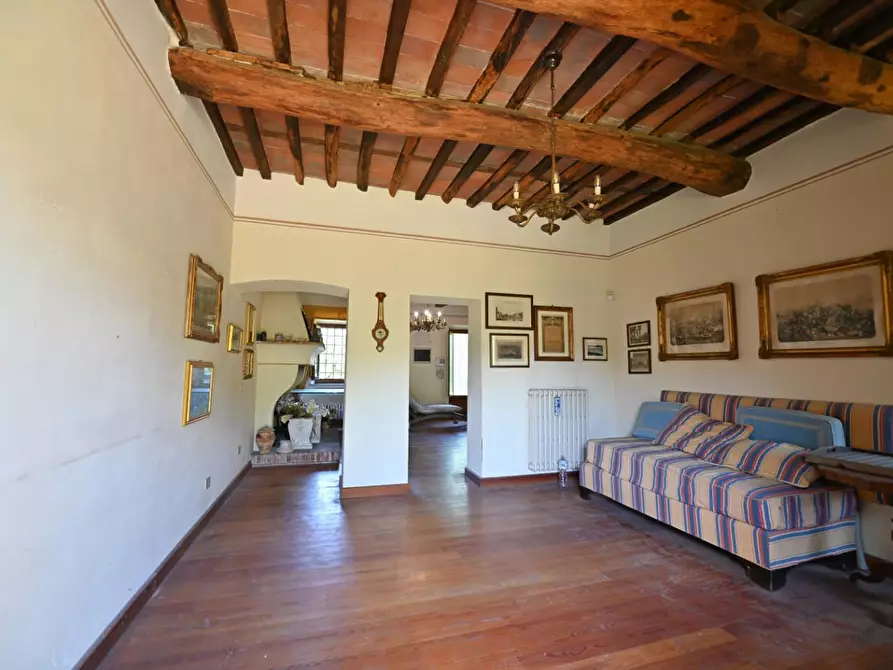 Immagine 27 di Villa in vendita  a Massarosa