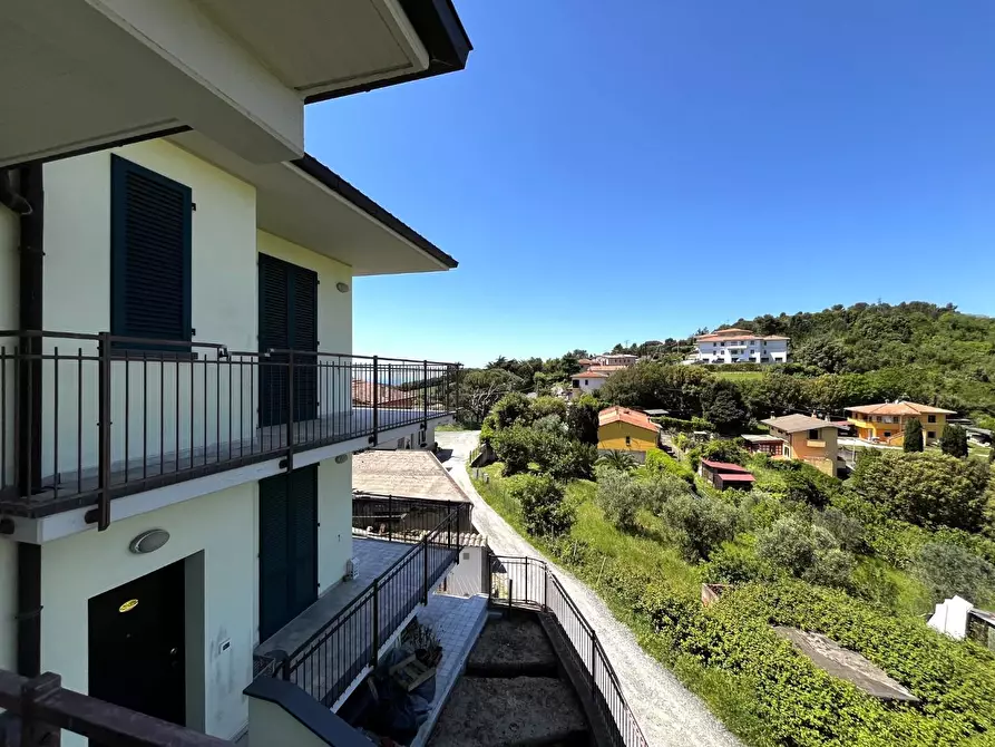 Immagine 17 di Appartamento in vendita  a Rosignano Marittimo