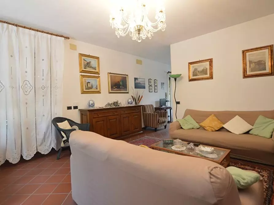 Immagine 9 di Terratetto in vendita  a Capannori