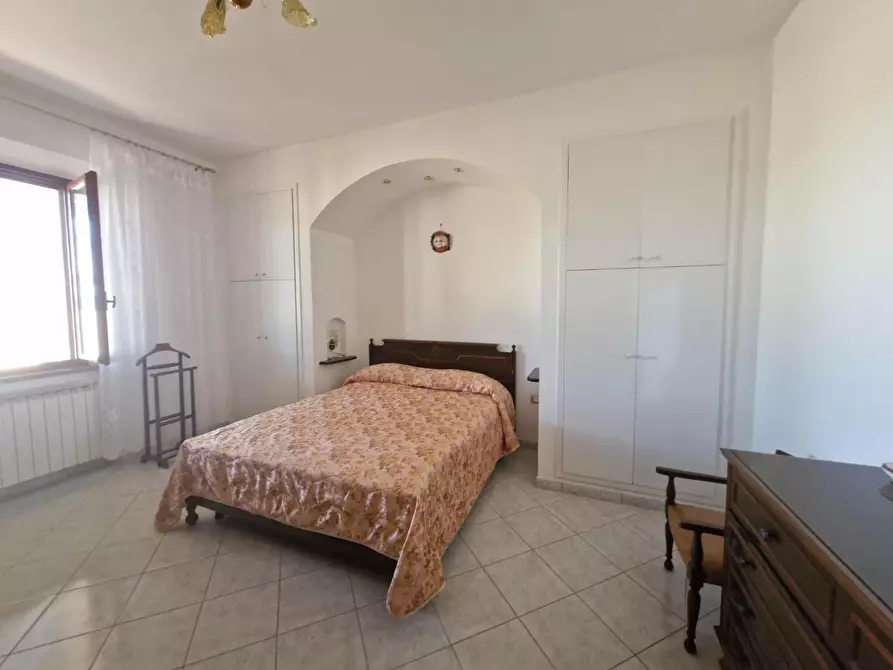 Immagine 11 di Terratetto in vendita  a Campiglia Marittima