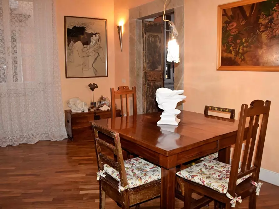 Immagine 30 di Appartamento in vendita  a Carrara