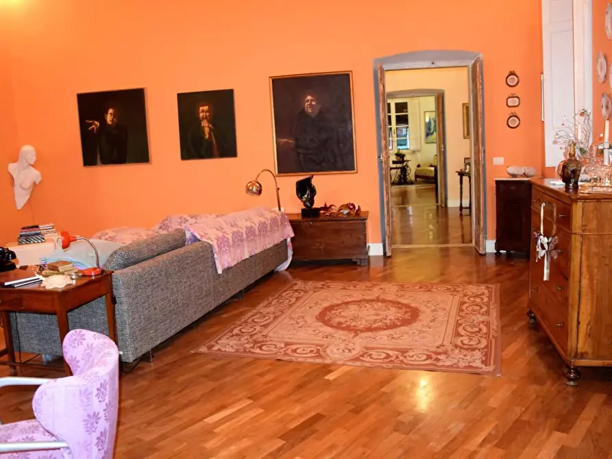 Immagine 43 di Appartamento in vendita  a Carrara