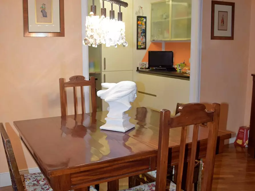 Immagine 18 di Appartamento in vendita  a Carrara