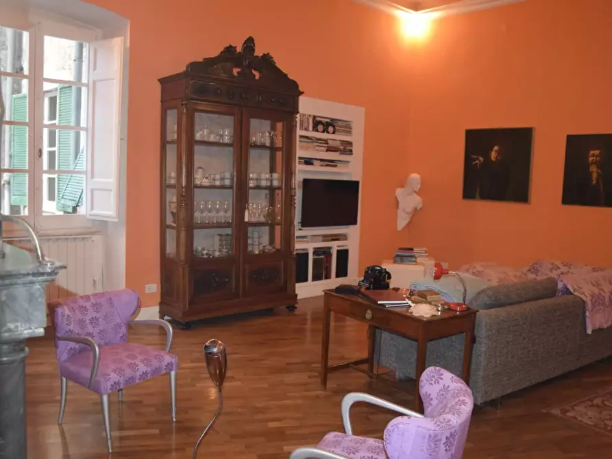 Immagine 45 di Appartamento in vendita  a Carrara