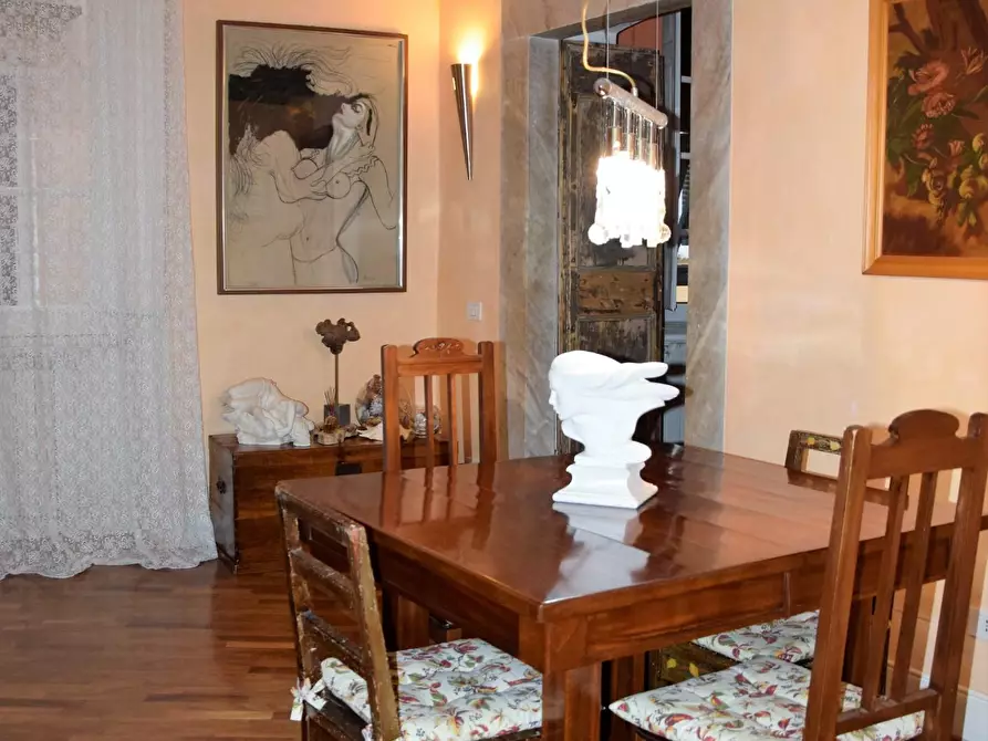 Immagine 29 di Appartamento in vendita  a Carrara