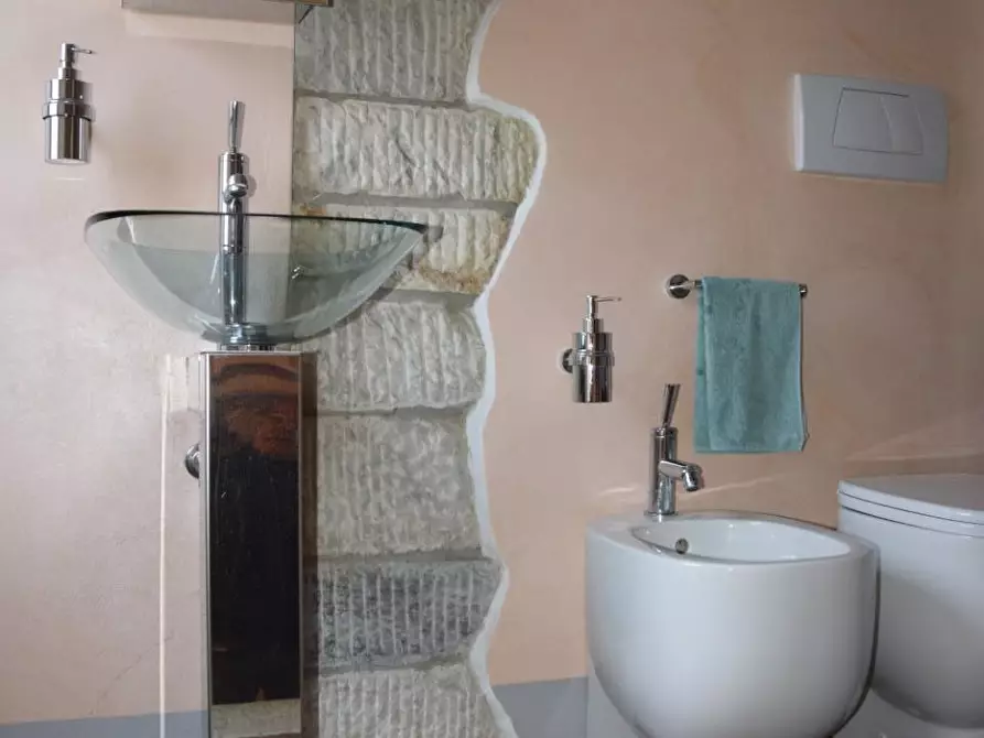 Immagine 57 di Appartamento in vendita  a Carrara