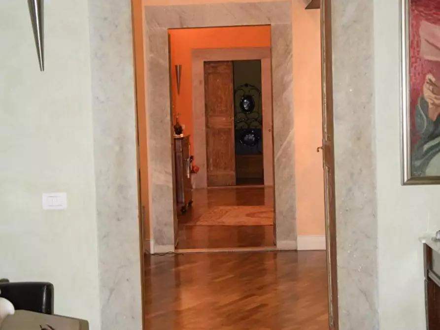 Immagine 63 di Appartamento in vendita  a Carrara