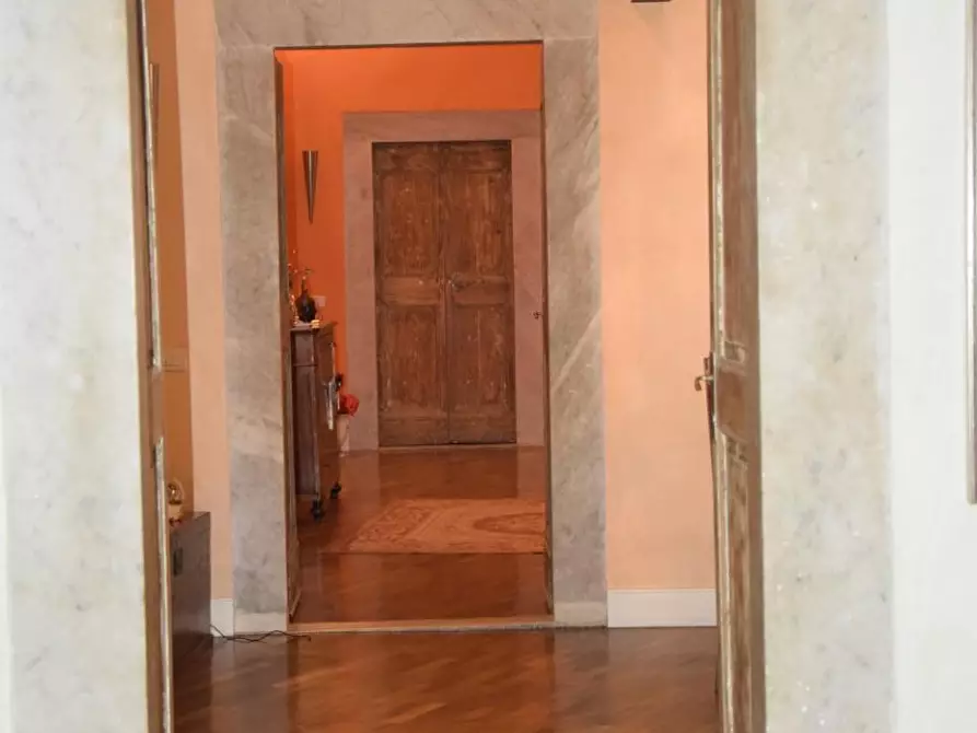 Immagine 64 di Appartamento in vendita  a Carrara