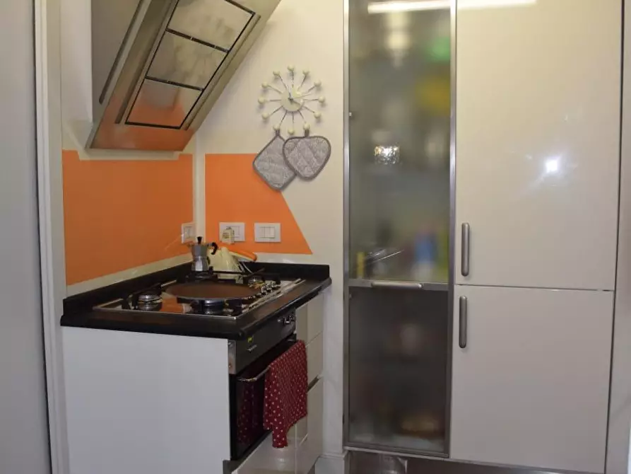 Immagine 25 di Appartamento in vendita  a Carrara