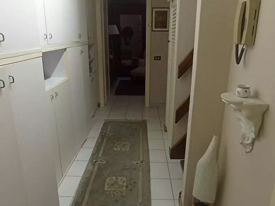 Immagine 4 di Villetta a schiera in vendita  a Carrara