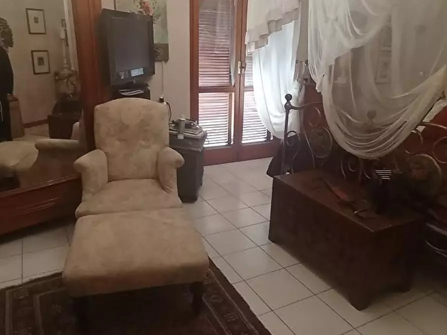 Immagine 2 di Villetta a schiera in vendita  a Carrara