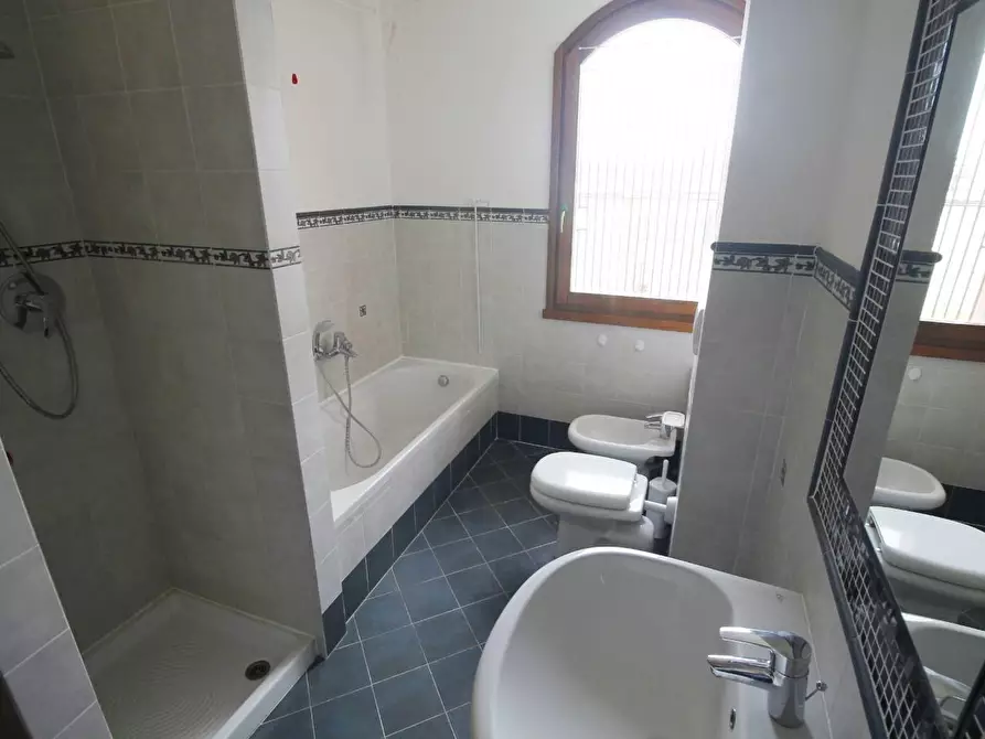 Immagine 19 di Appartamento in vendita  a Vinci