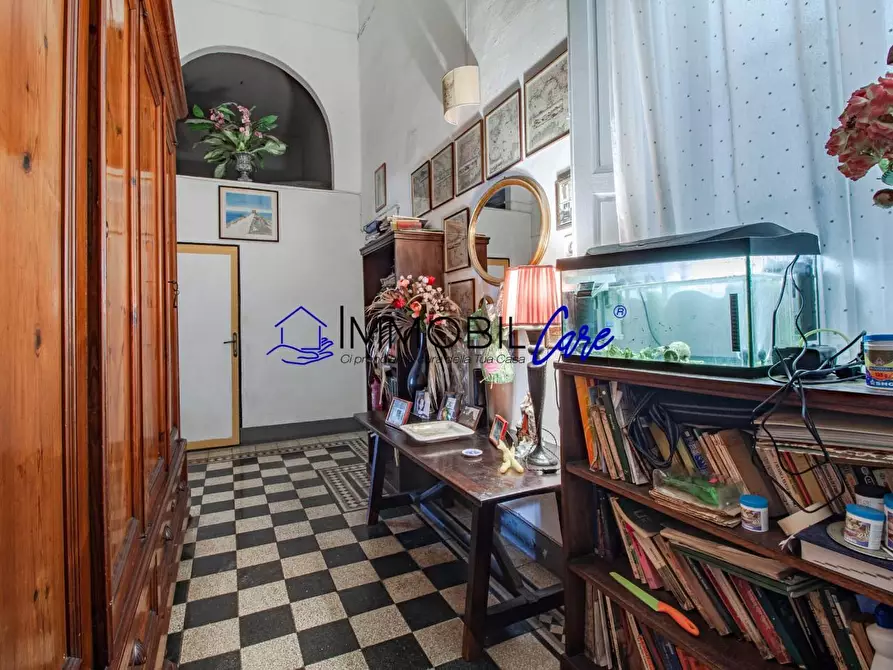 Immagine 18 di Appartamento in vendita  a Livorno