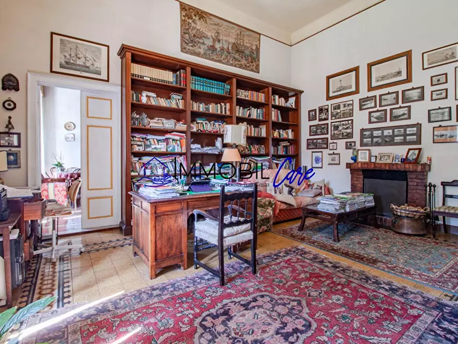 Immagine 12 di Appartamento in vendita  a Livorno