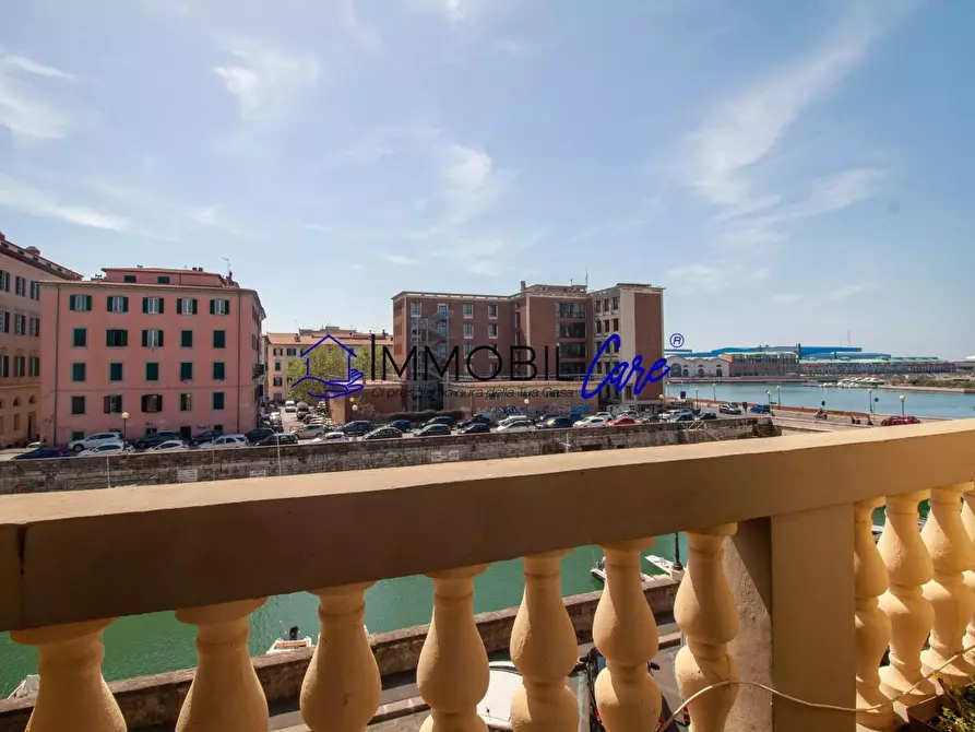 Immagine 10 di Appartamento in vendita  a Livorno