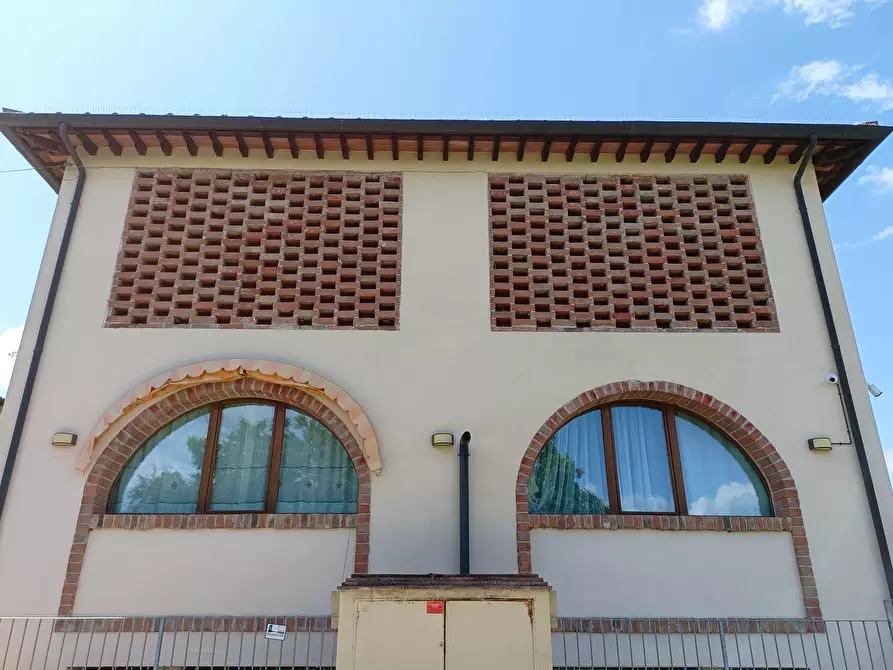 Immagine 5 di Deposito in vendita  a Castelfiorentino