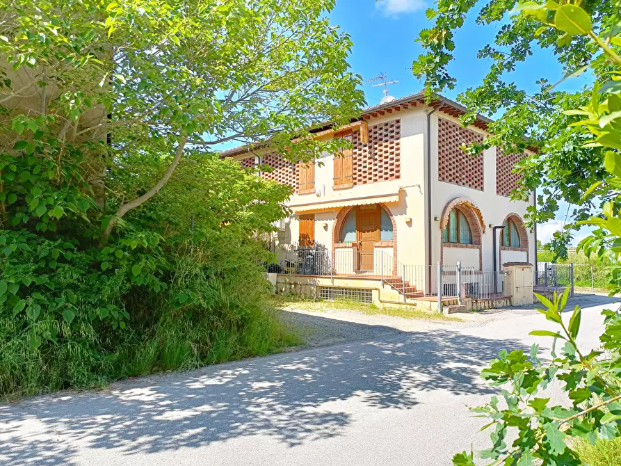 Immagine 6 di Deposito in vendita  a Castelfiorentino