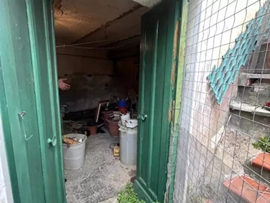 Immagine 9 di Casa indipendente in vendita  a Ameglia