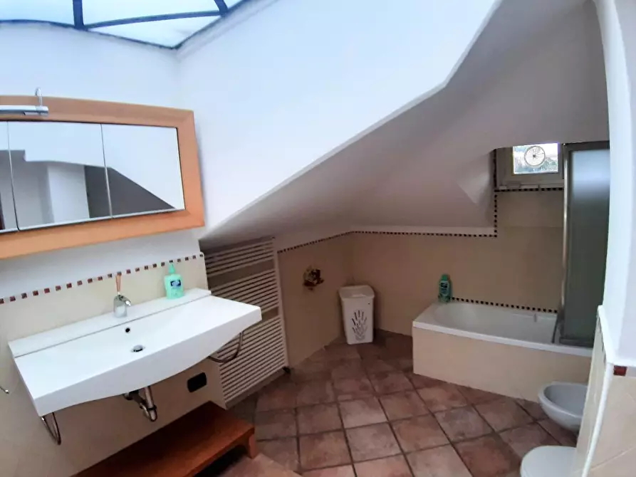 Immagine 44 di Villa in vendita  a Carrara