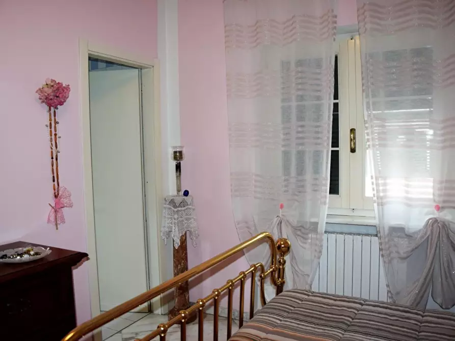 Immagine 25 di Villa in vendita  a Carrara