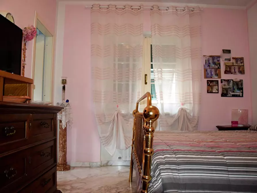 Immagine 24 di Villa in vendita  a Carrara