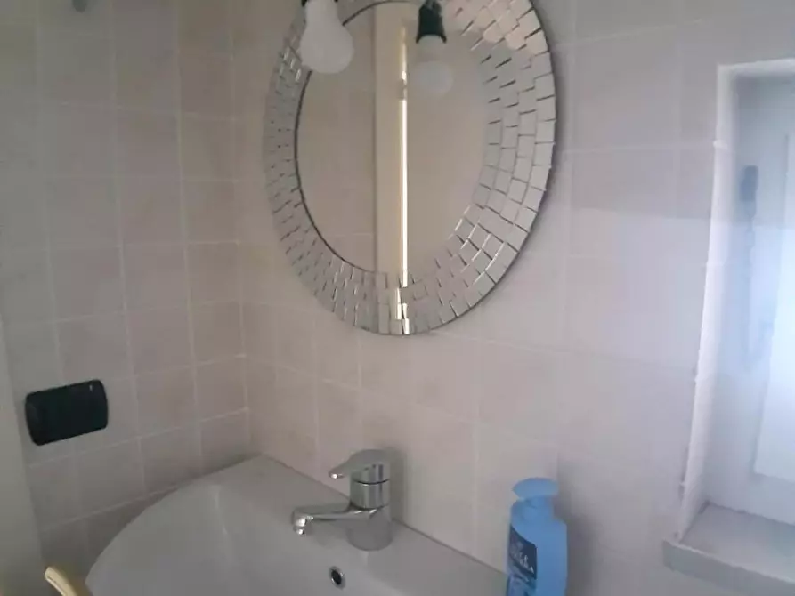 Immagine 40 di Villa in vendita  a Carrara