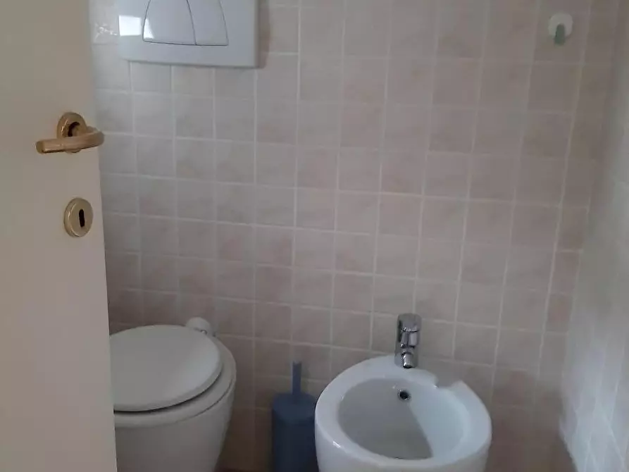 Immagine 39 di Villa in vendita  a Carrara