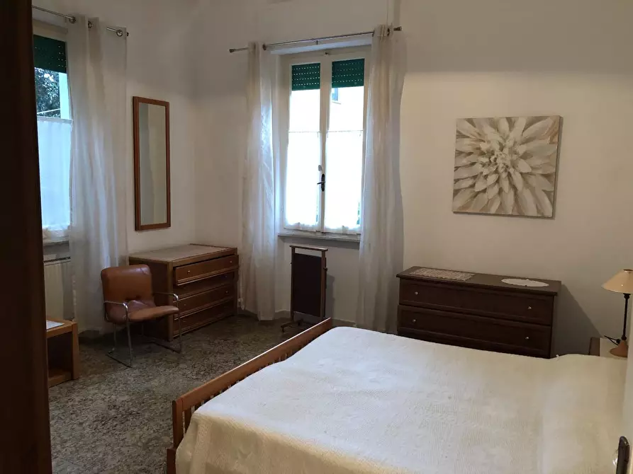 Immagine 8 di Casa semindipendente in vendita  a Massa