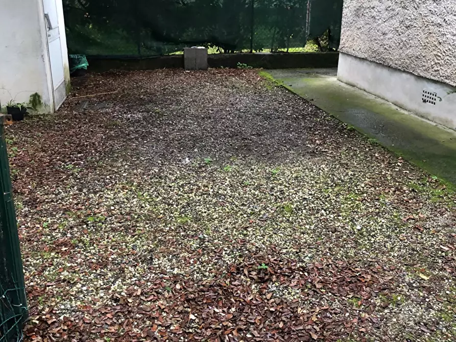 Immagine 12 di Casa semindipendente in vendita  a Massa