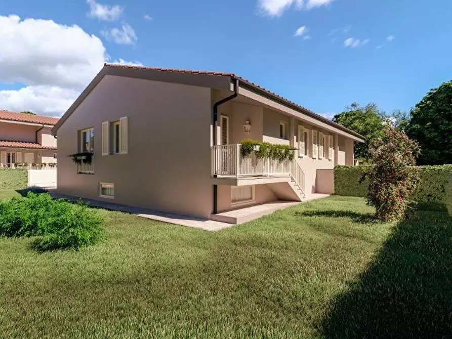 Immagine 8 di Appartamento in vendita  a Pontedera