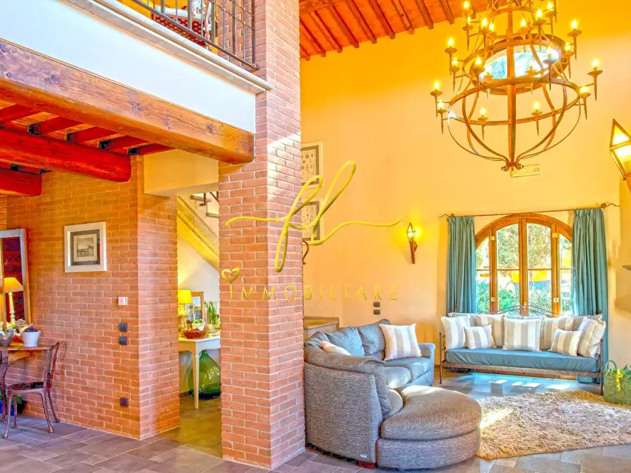 Immagine 34 di Villa in vendita  a Peccioli