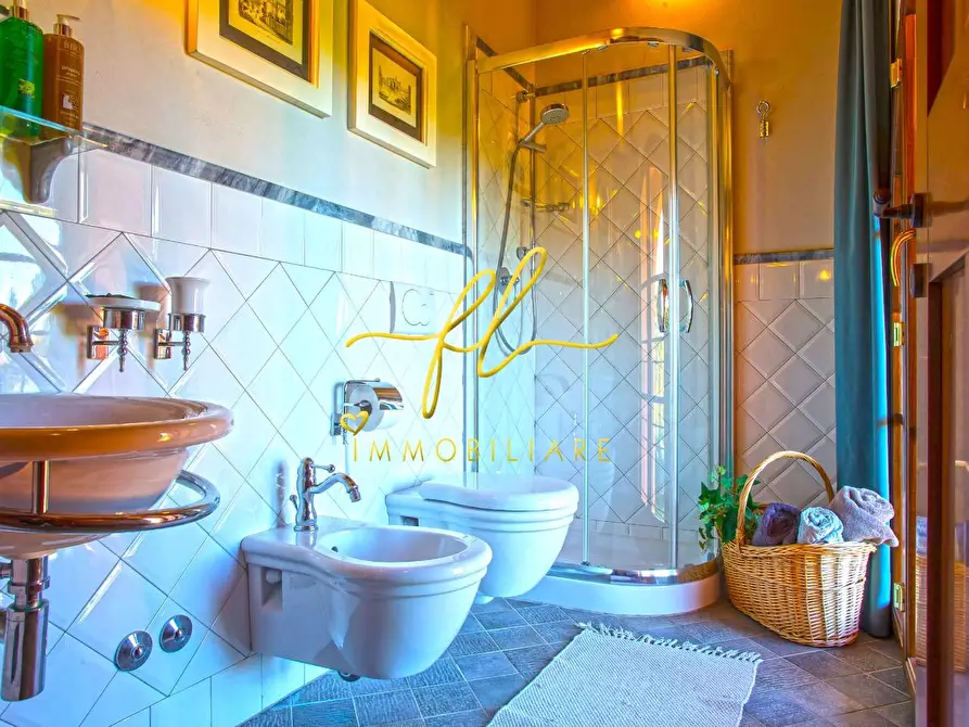 Immagine 41 di Villa in vendita  a Peccioli