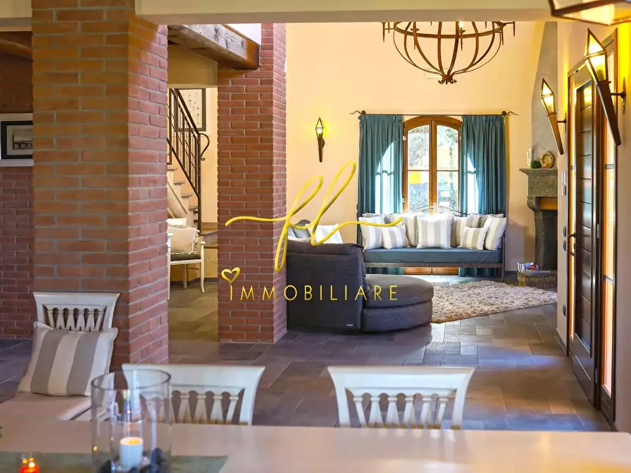 Immagine 16 di Villa in vendita  a Peccioli