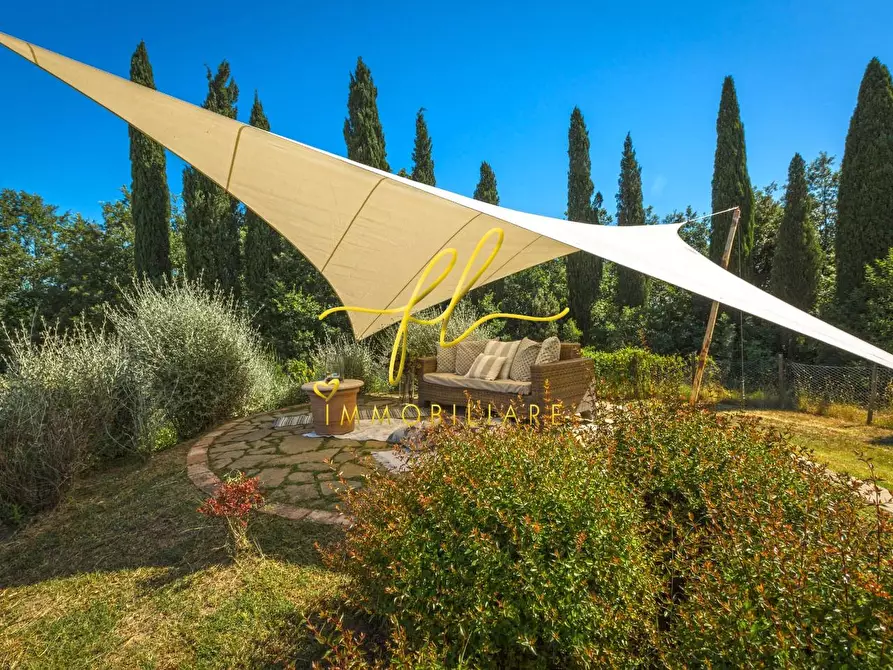 Immagine 13 di Villa in vendita  a Peccioli