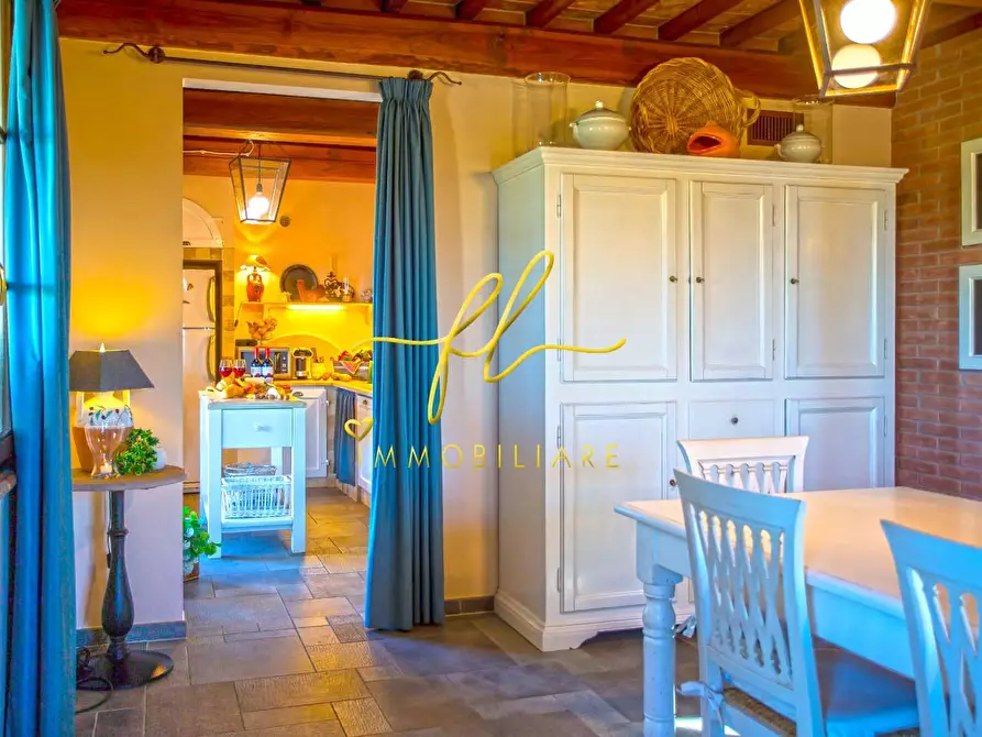 Immagine 27 di Villa in vendita  a Peccioli