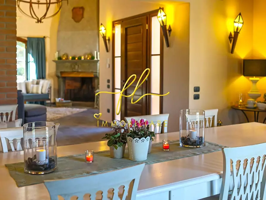 Immagine 18 di Villa in vendita  a Peccioli