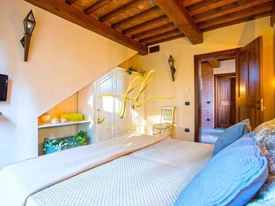 Immagine 48 di Villa in vendita  a Peccioli