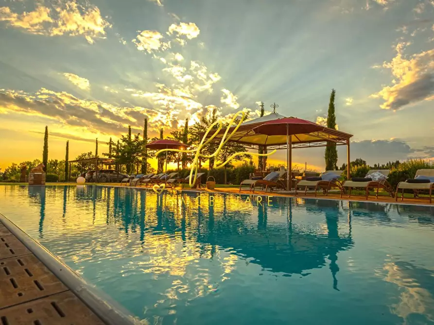 Immagine 15 di Villa in vendita  a Peccioli