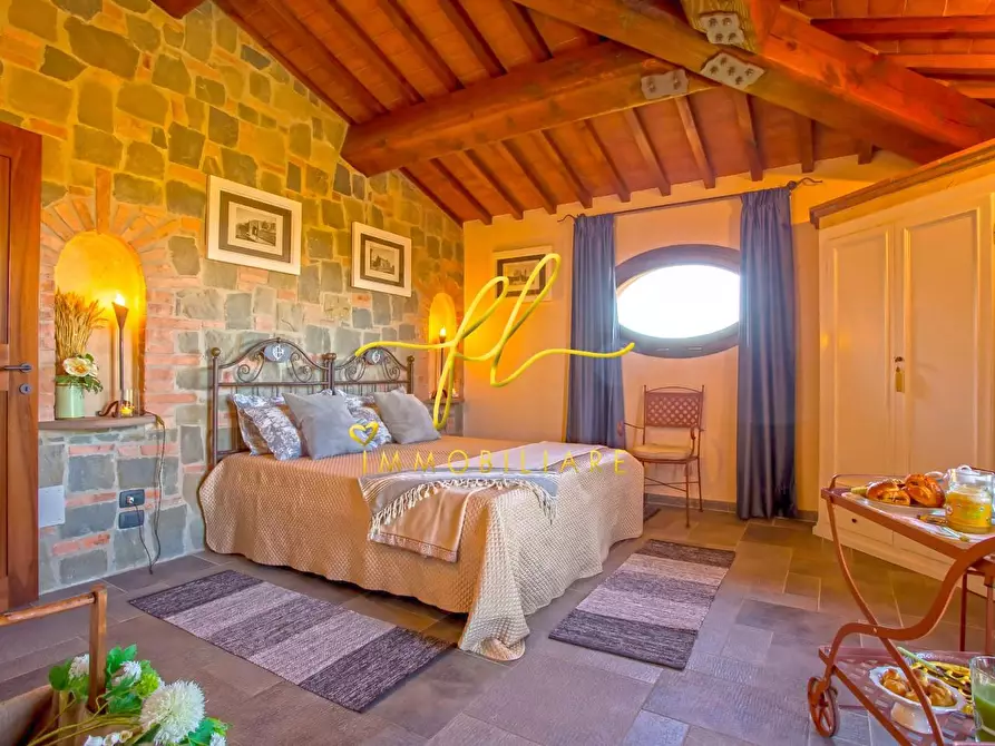 Immagine 37 di Villa in vendita  a Peccioli