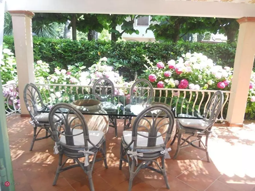 Immagine 7 di Villa in affitto  a Forte Dei Marmi