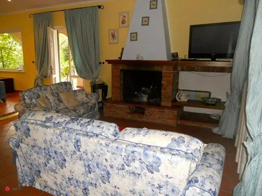 Immagine 10 di Villa in affitto  a Forte Dei Marmi