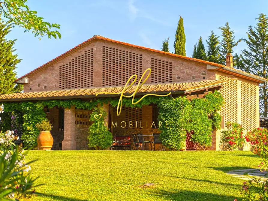 Immagine 15 di Agriturismo in vendita  a Peccioli