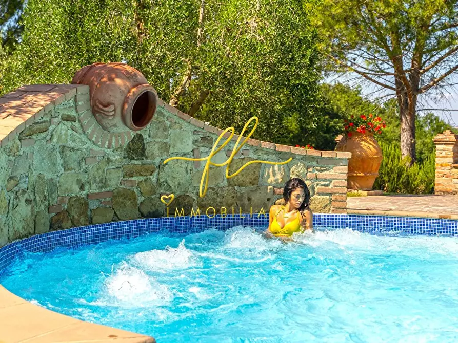 Immagine 18 di Agriturismo in vendita  a Peccioli